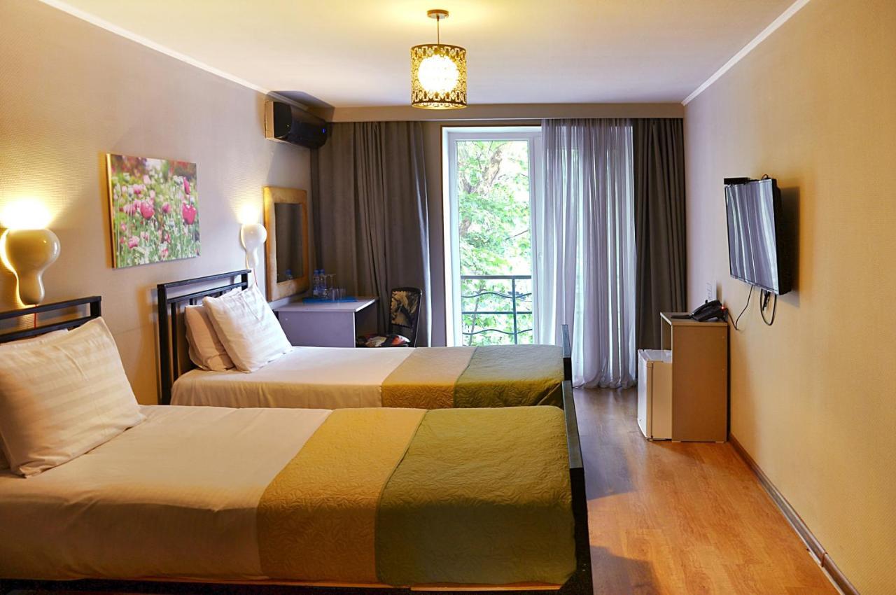 Art Hotel Claude Monet Tbilisi Luaran gambar