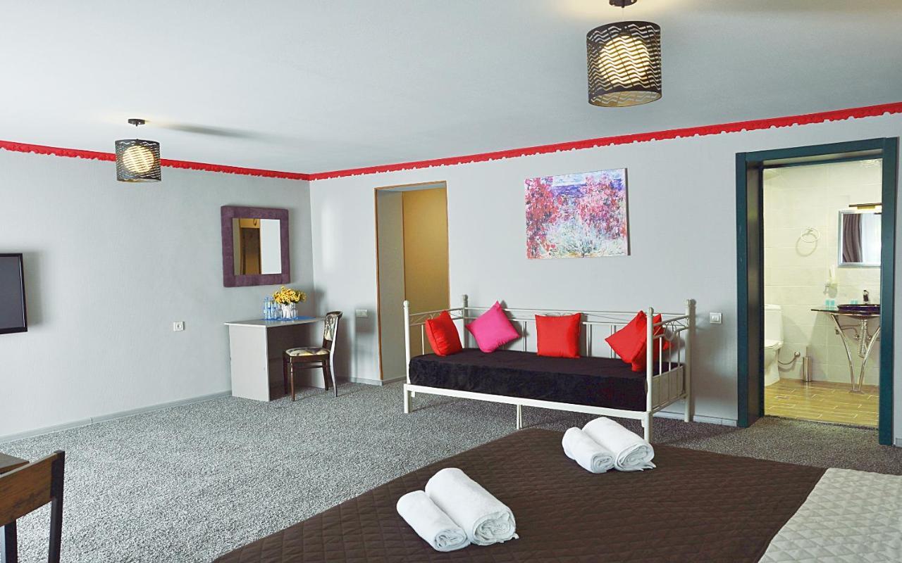 Art Hotel Claude Monet Tbilisi Luaran gambar